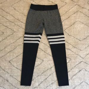 Bombshell sportswear leggings in size small